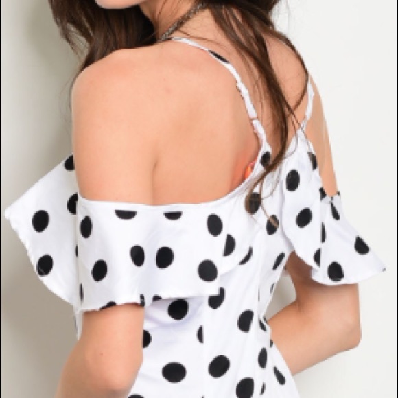 White coldshoulder w/Black polka dots & rose patch - Picture 6 of 7